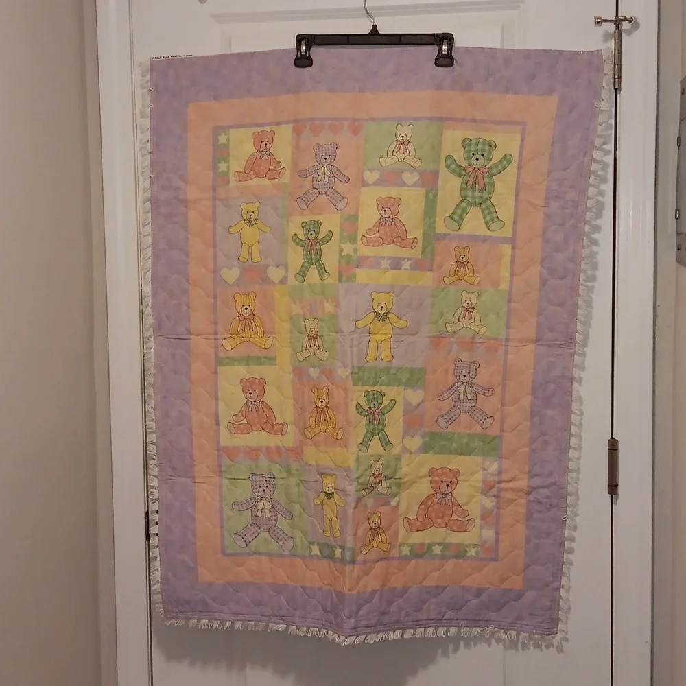 Teddy Bear Baby Quilt 34" x 43" Vintage - Picture 1 of 8